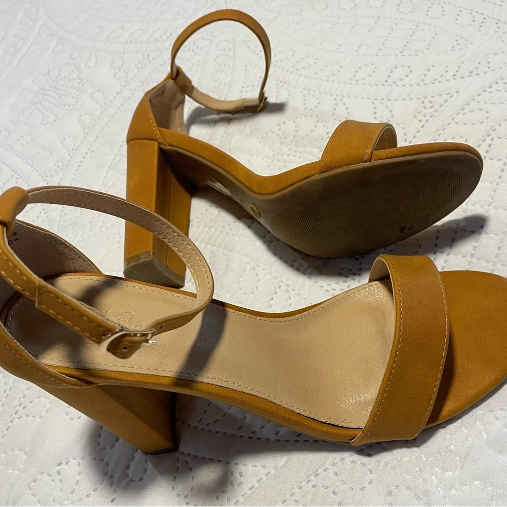 Open Toe Heels - Picture 2 of 5